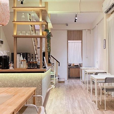 Ben&Pooh Hostel بانكوك المظهر الخارجي الصورة